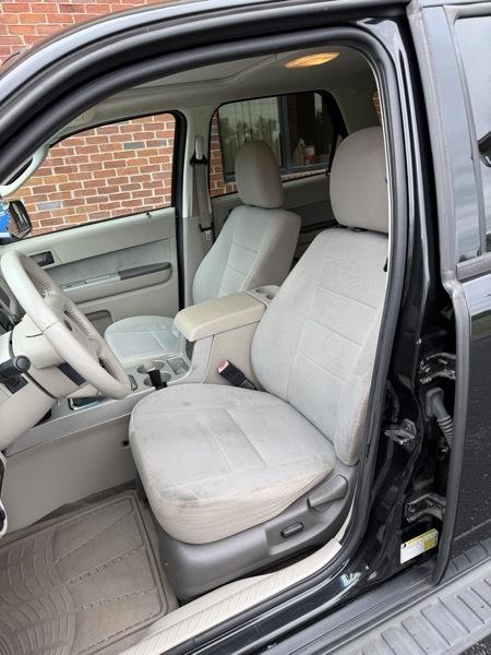 Ford Escape XLT FWD 2011