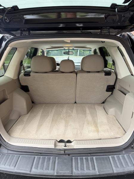 Ford Escape XLT FWD 2011