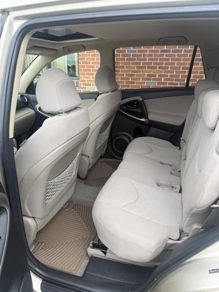 Toyota RAV4 Limited I4 4WD 2007