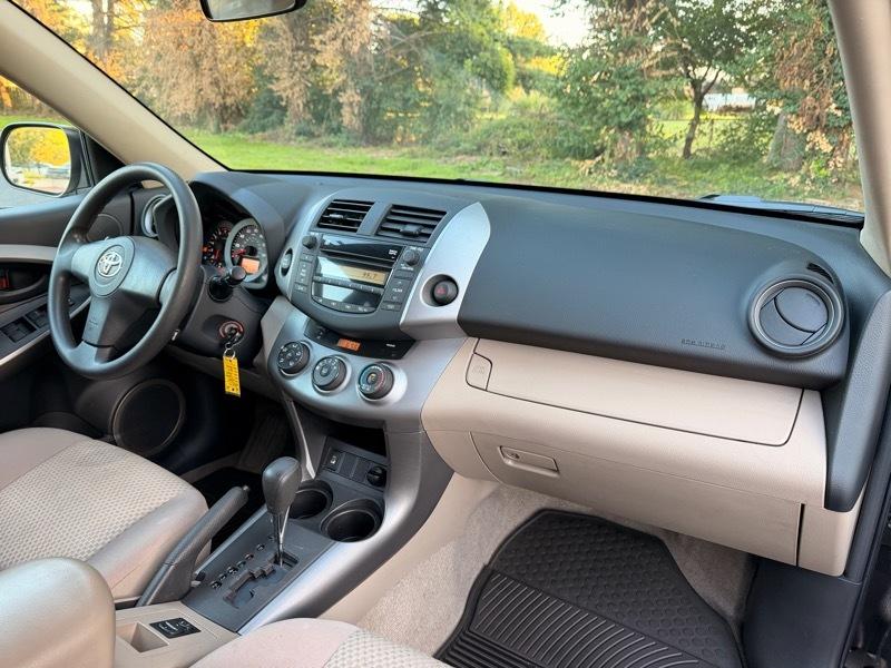 Toyota RAV4  2008