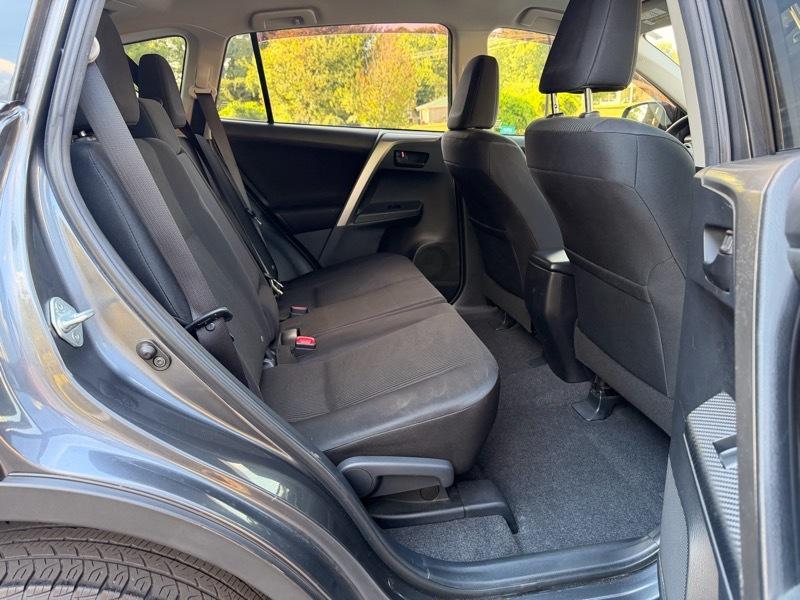 Toyota RAV4 LE AWD 2015