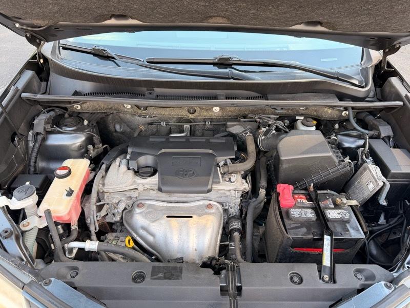 Toyota RAV4 LE AWD 2015