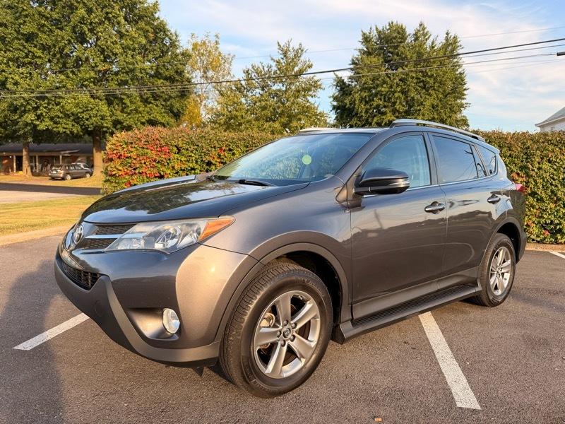 Toyota RAV4 XLE FWD 2015