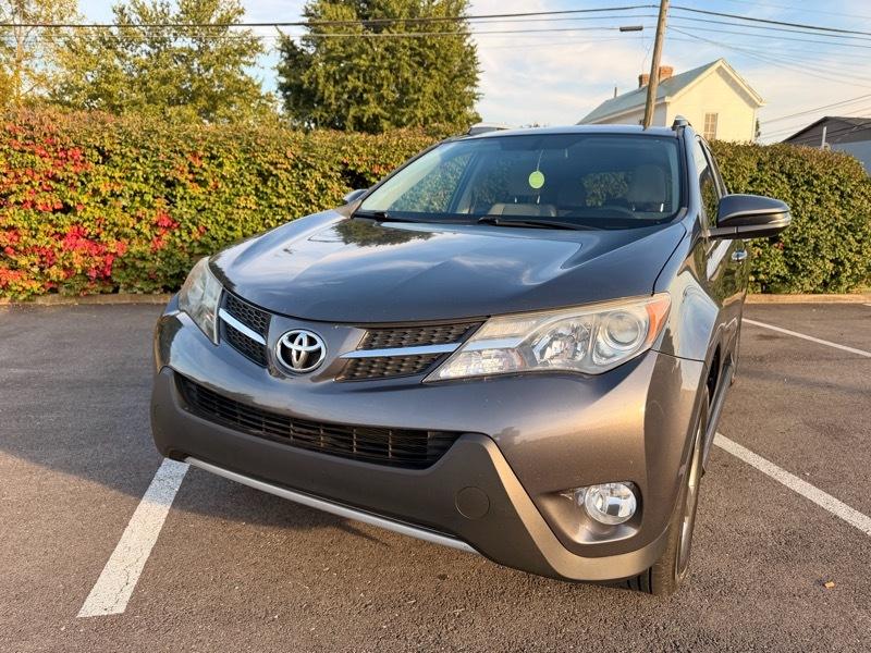 Toyota RAV4 XLE FWD 2015