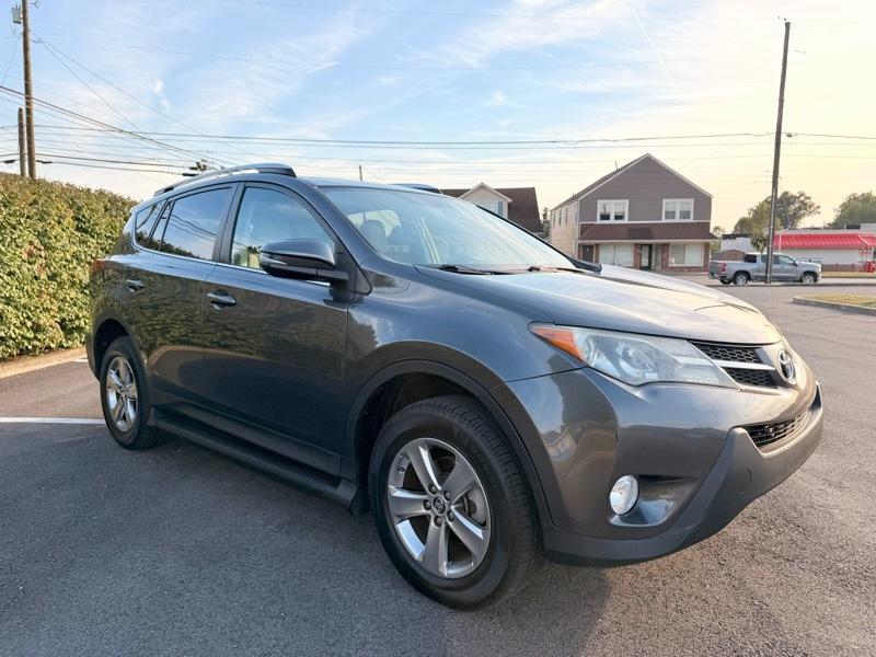 Toyota RAV4 XLE FWD 2015