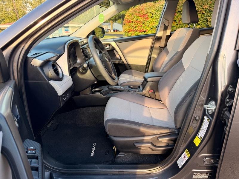 Toyota RAV4 XLE FWD 2015