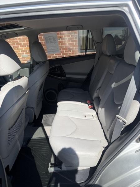 Toyota RAV4 Limited V6 4WD 2012