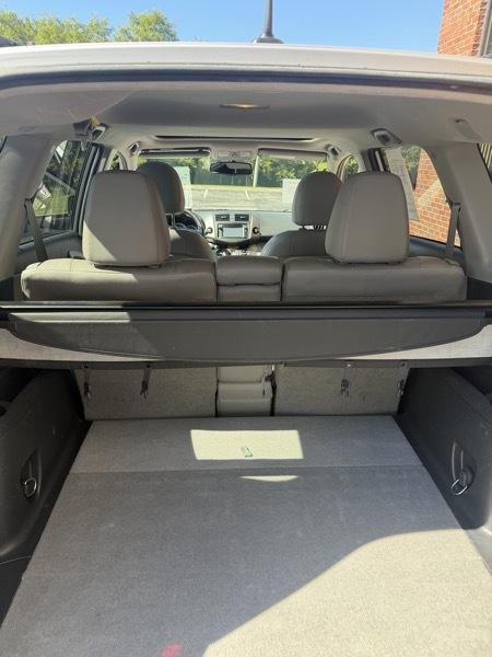 Toyota RAV4 Limited V6 4WD 2012