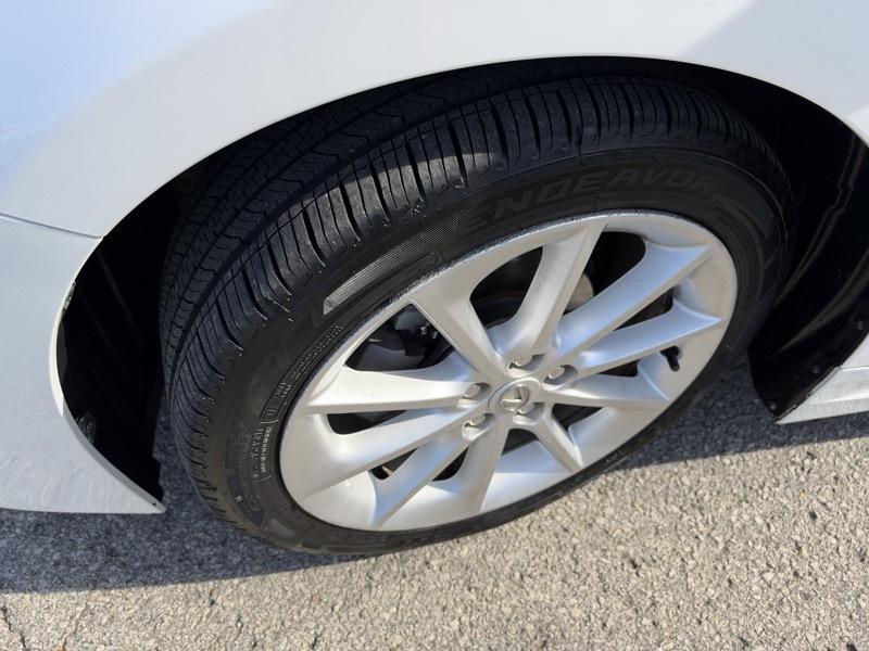 Lexus CT 200h Base 2011