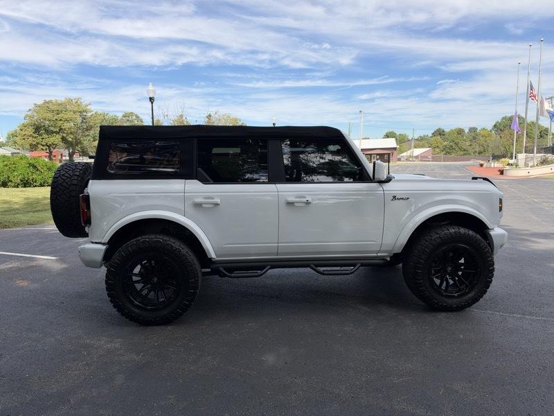 Ford Bronco Outer Banks 4-Door 2022