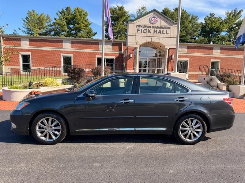 Lexus ES 350  2010