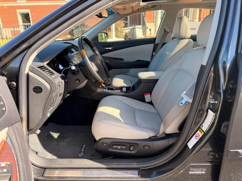 Lexus ES 350  2010