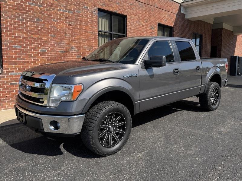 2014 Ford F-150 4WD SuperCab 145" XLT