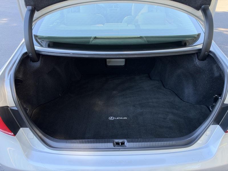 Lexus ES 350 Sedan 2012