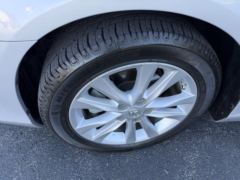 Lexus ES 350 Sedan 2012