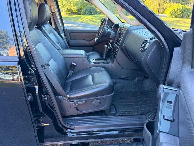 Ford Explorer Sport Trac  2010
