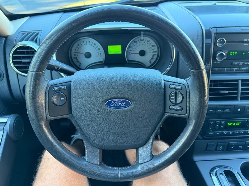 Ford Explorer Sport Trac  2010