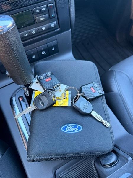 Ford Explorer Sport Trac  2010
