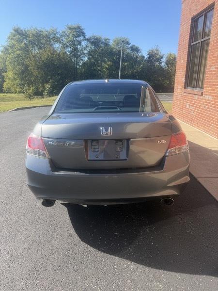 Honda Accord EX-L V-6 Sedan AT 2009