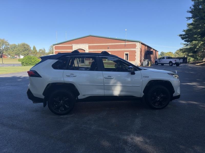 Toyota RAV4 Hybrid XSE 2019