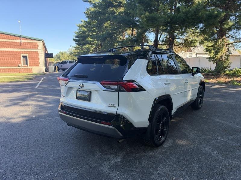 Toyota RAV4 Hybrid XSE 2019