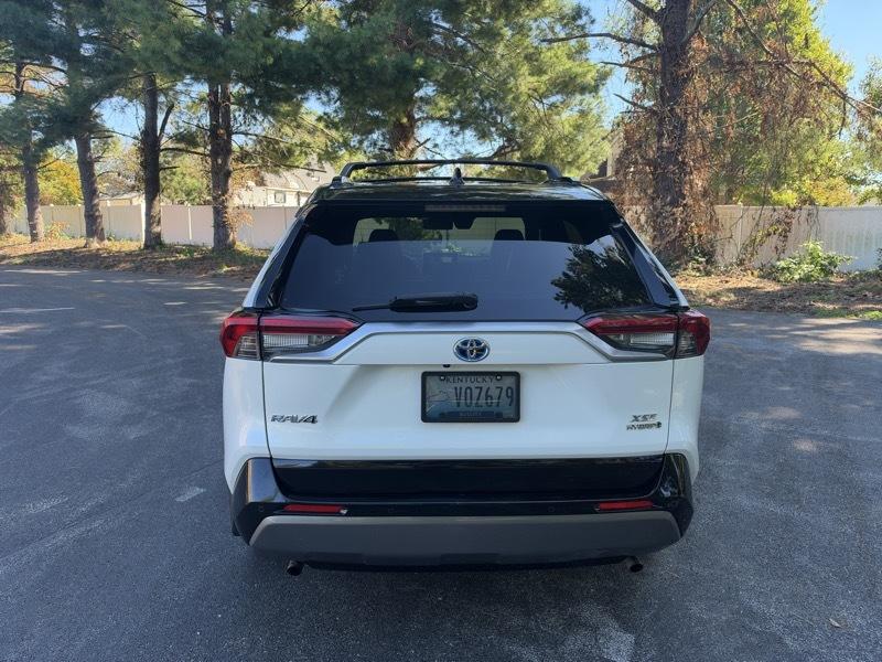 Toyota RAV4 Hybrid XSE 2019