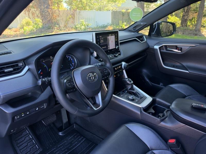 Toyota RAV4 Hybrid XSE 2019