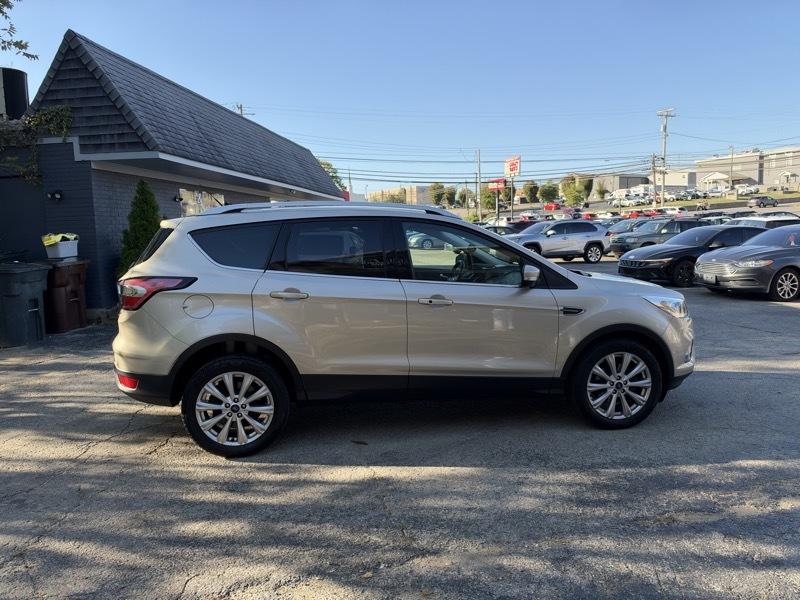 Ford Escape Titanium FWD 2017