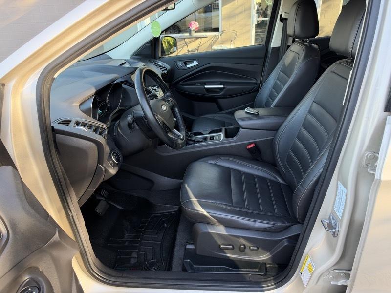 Ford Escape Titanium FWD 2017
