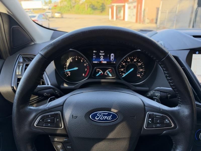 Ford Escape Titanium FWD 2017