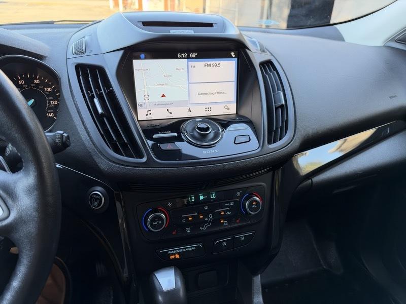 Ford Escape Titanium FWD 2017