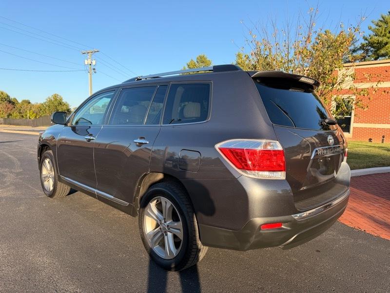 Toyota Highlander Limited 2012