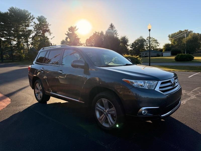 Toyota Highlander Limited 2012
