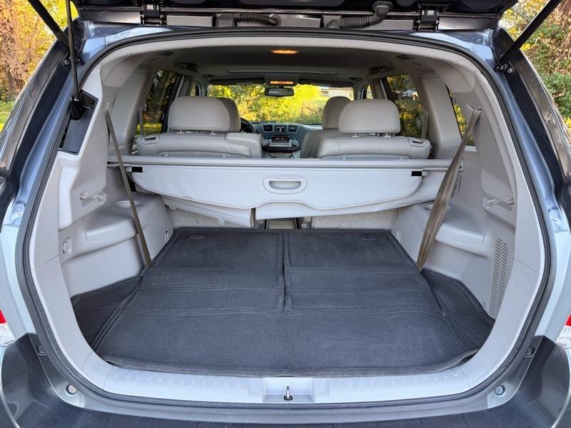 Toyota Highlander Limited 2012