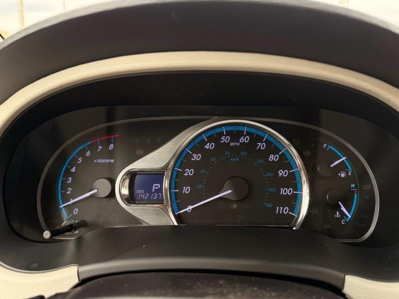 Toyota Sienna XLE FWD 8-Passenger V6 2014
