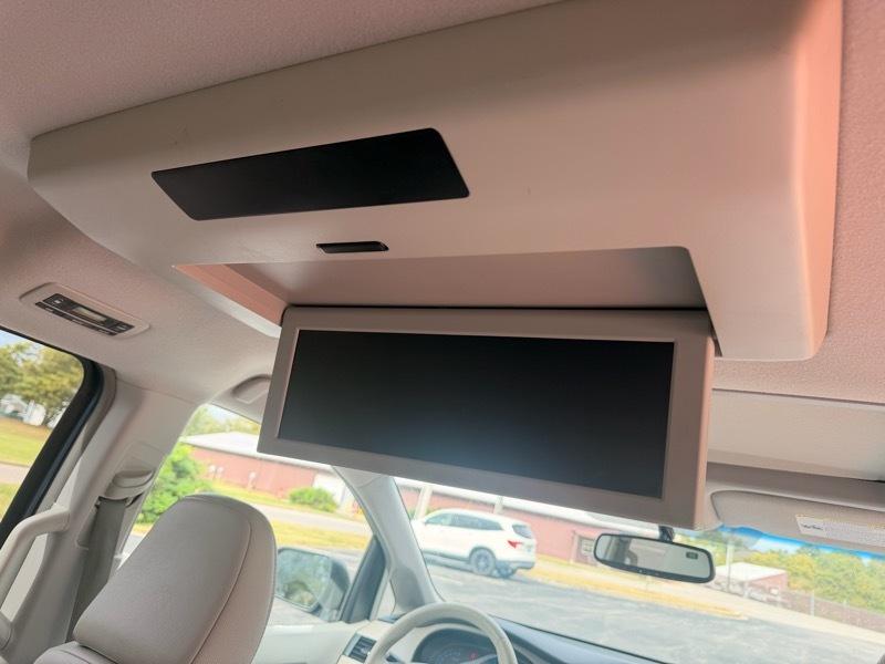 Toyota Sienna XLE FWD 8-Passenger V6 2014
