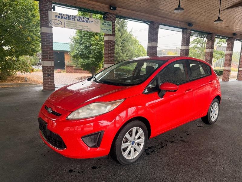 2012 Ford Fiesta SE Hatchback