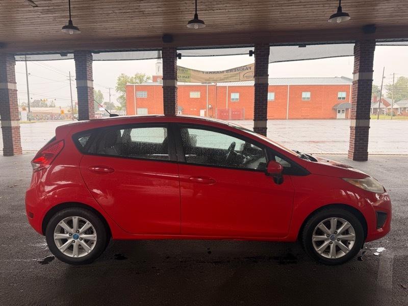 Ford Fiesta SE Hatchback 2012