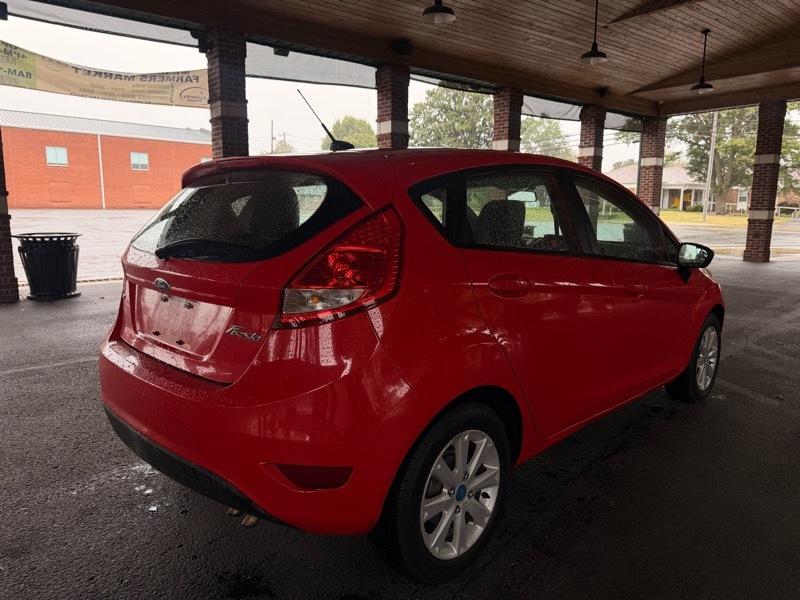 Ford Fiesta SE Hatchback 2012