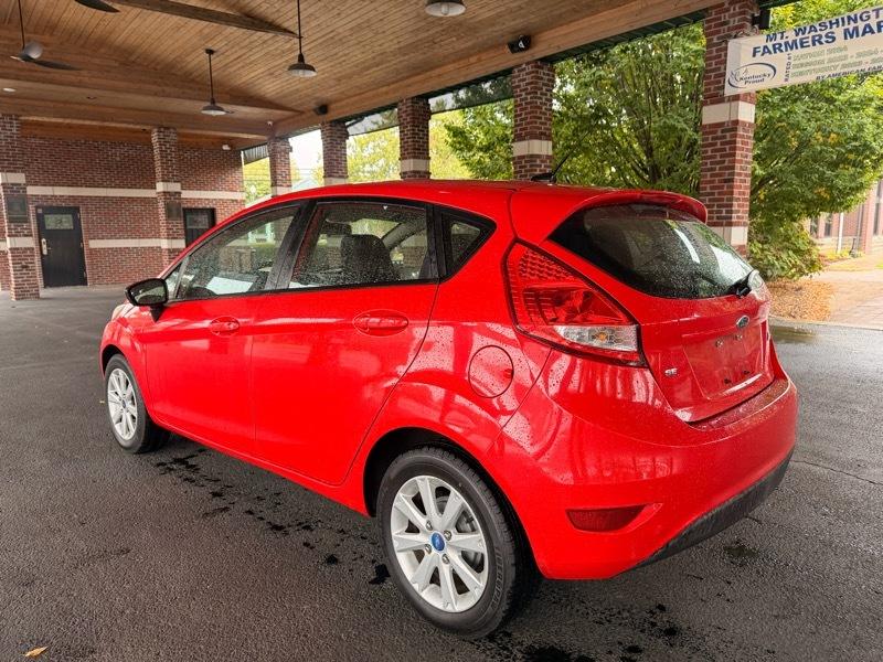Ford Fiesta SE Hatchback 2012