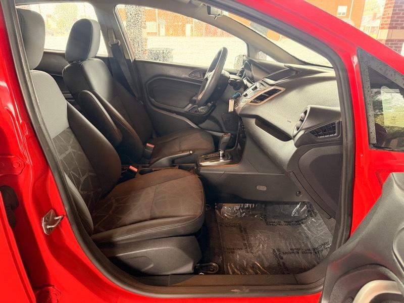 Ford Fiesta SE Hatchback 2012