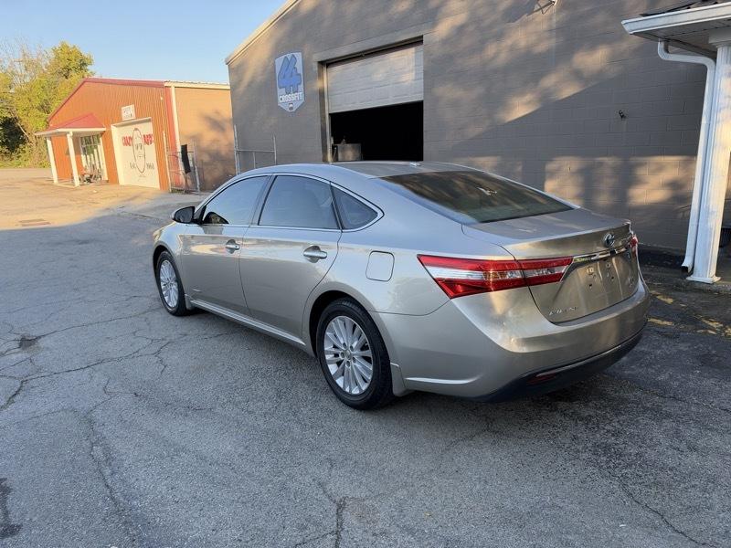 Toyota Avalon Hybrid XLE Premium 2015