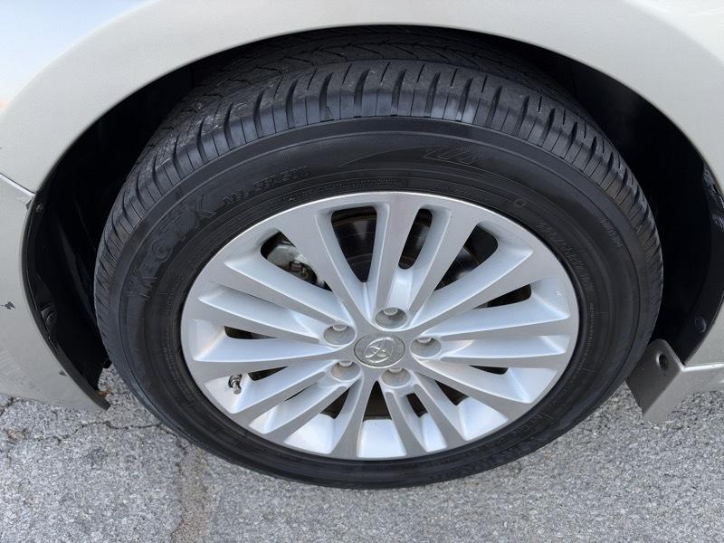 Toyota Avalon Hybrid XLE Premium 2015