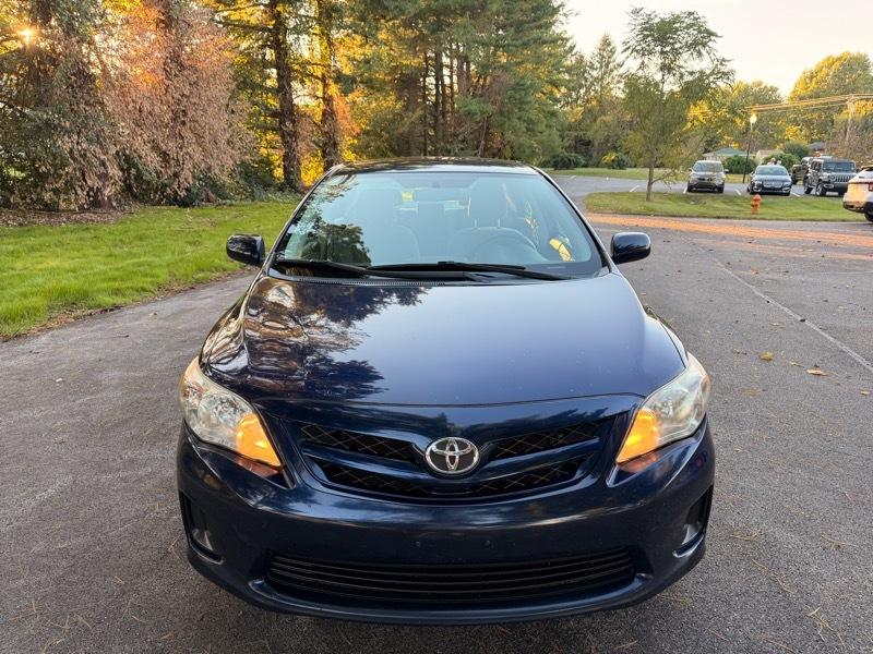 Toyota Corolla LE 2011