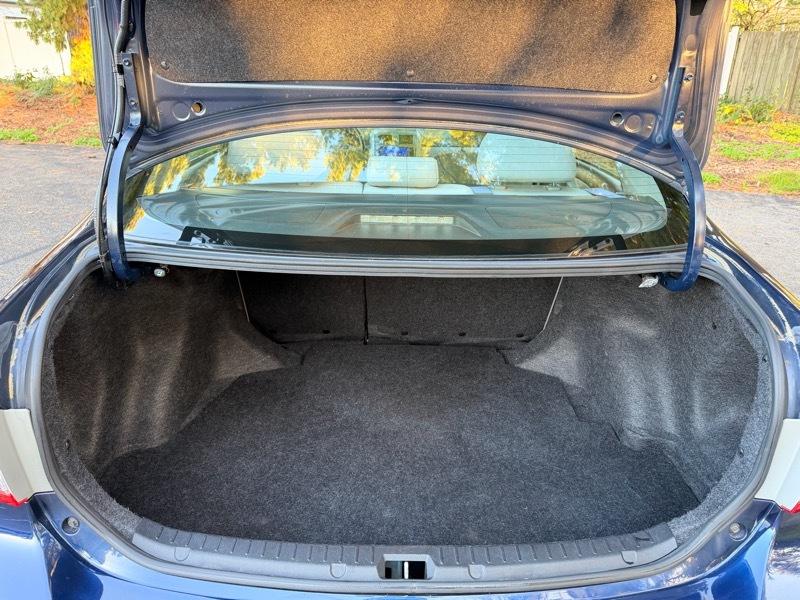 Toyota Corolla LE 2011