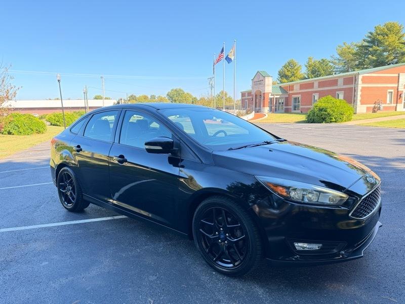 Ford Focus SE Sedan 2016