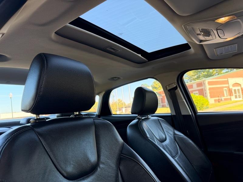 Ford Focus SE Sedan 2016
