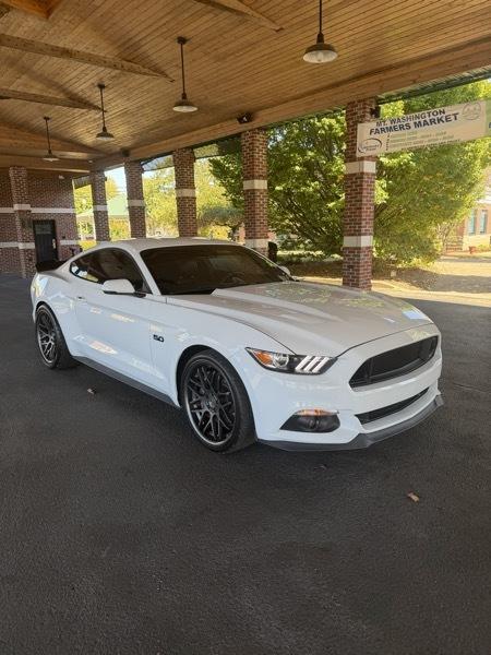 Ford Mustang GT Premium Coupe 2016