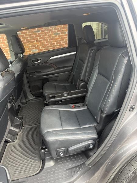 Toyota Highlander XLE AWD V6 2016