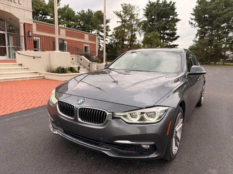 BMW 3-Series  2017
